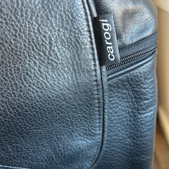 Carogi - Black Leather Crossbody Bag - 4 Ways to Carry - Never Used - Picture 2 of 14